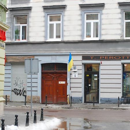 Central Apartments Львов Экстерьер фото